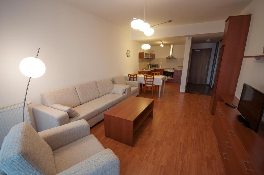 Unipharma Apartments Доновалы Экстерьер фото